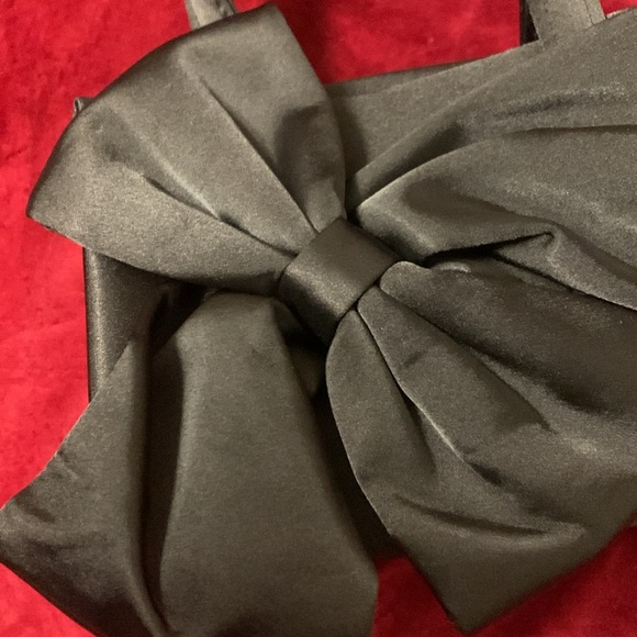Black Small Evening Party Box Purse with Large Bow Detail and Hand Strap - Picture 3 of 7